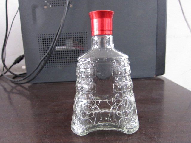 白酒瓶圖片